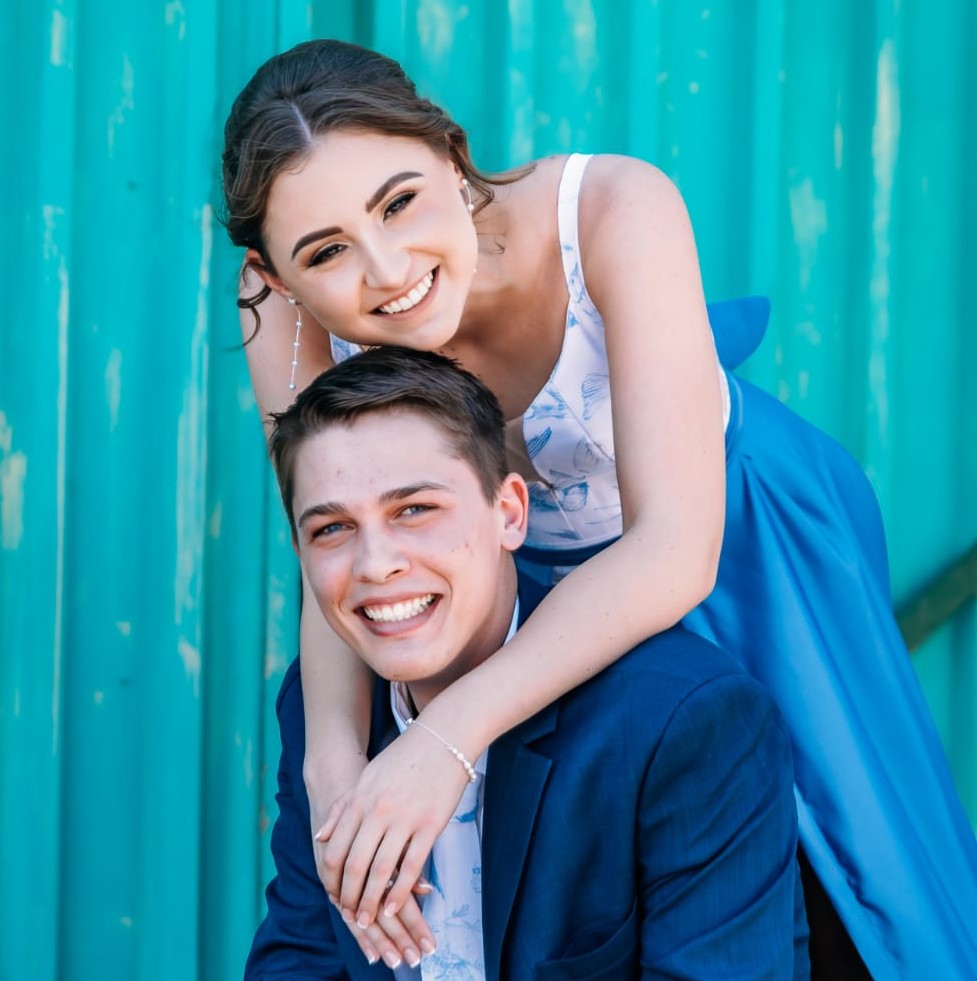 Janu van Wyk en Mia Ekkerd van die Hoërskool Kalahari in Kuruman. Foto: Jo-mari Jacobs (Tselem Photography) 