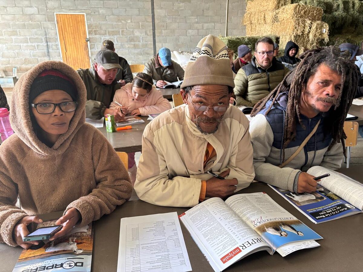 Opleidingskursus bemagtig kleinskaalse boere met beter boerderypraktyke