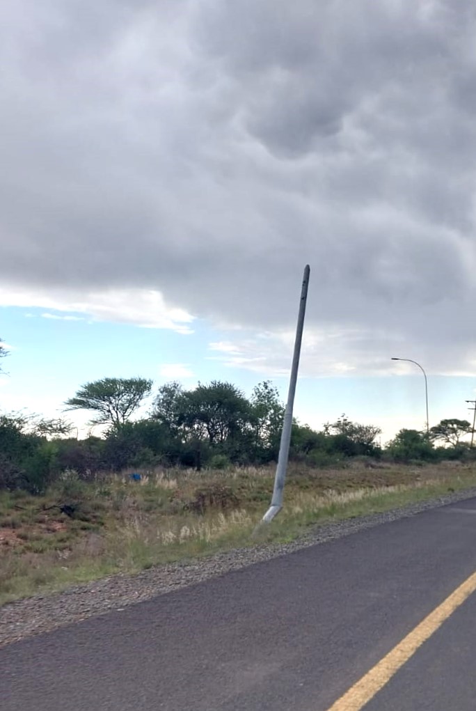 Warrenton street poles