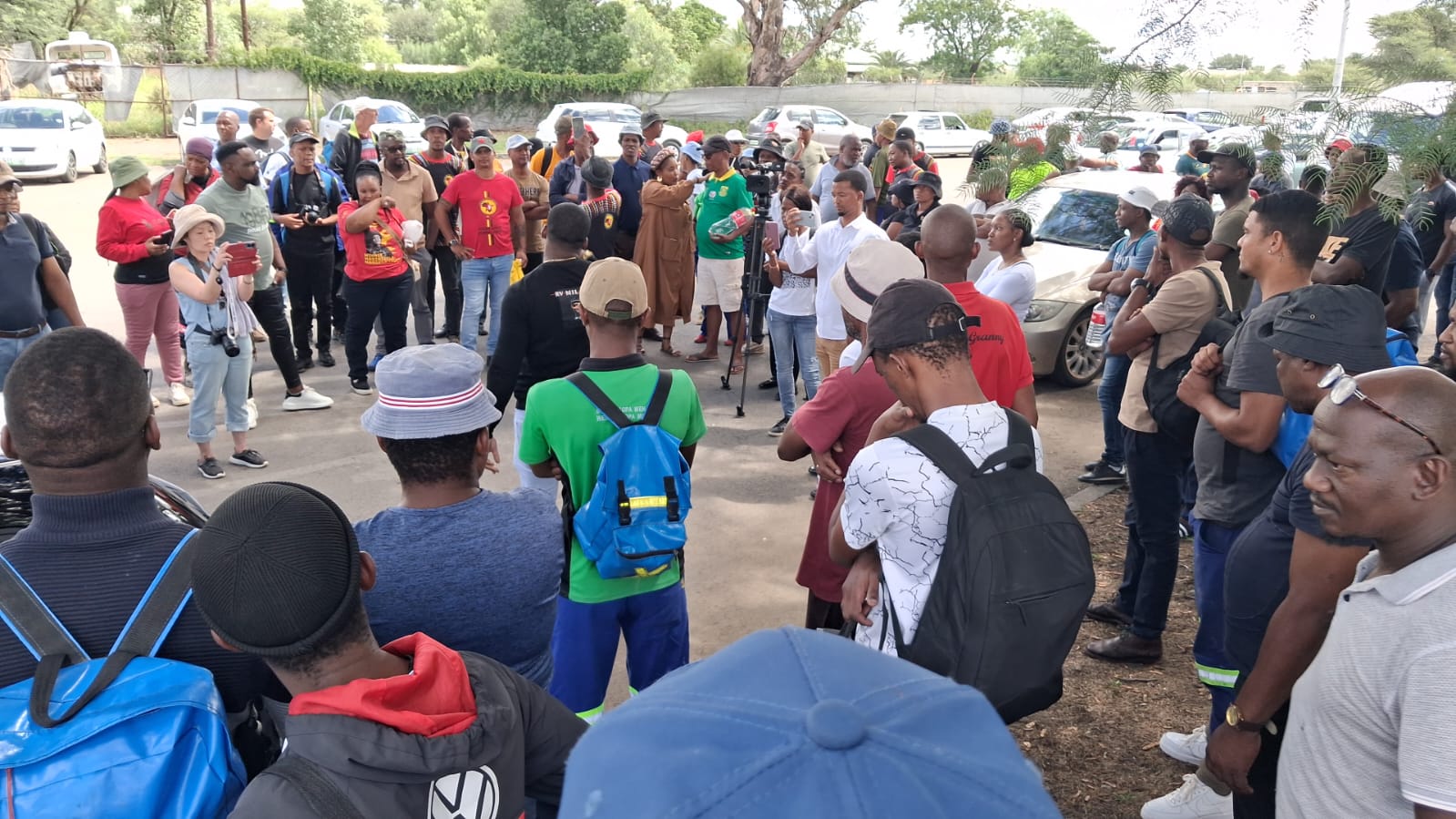 BREAKING NEWS | Ekapa in Kimberley goes into liquidation amid ongoing search for trapped miners