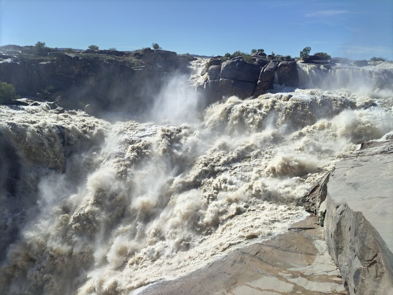WATCH | “Place of Great Noise” lives up to its name as Augrabies Falls roar
