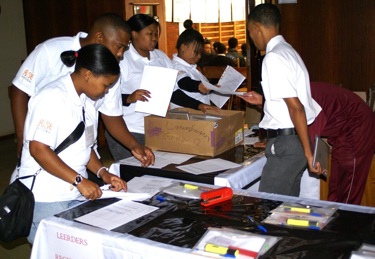 Loeriesfontein-leerders by die loopbaanekspo,
