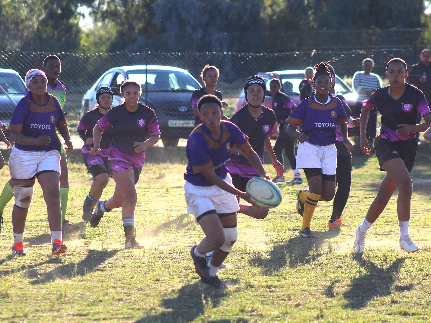Vrouespanne pak mekaar Saterdag in rugbyliga-eindstryd in Kimberley