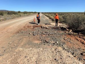 Emergency repairs for flood-damaged R364 between Calvinia and Clanwilliam