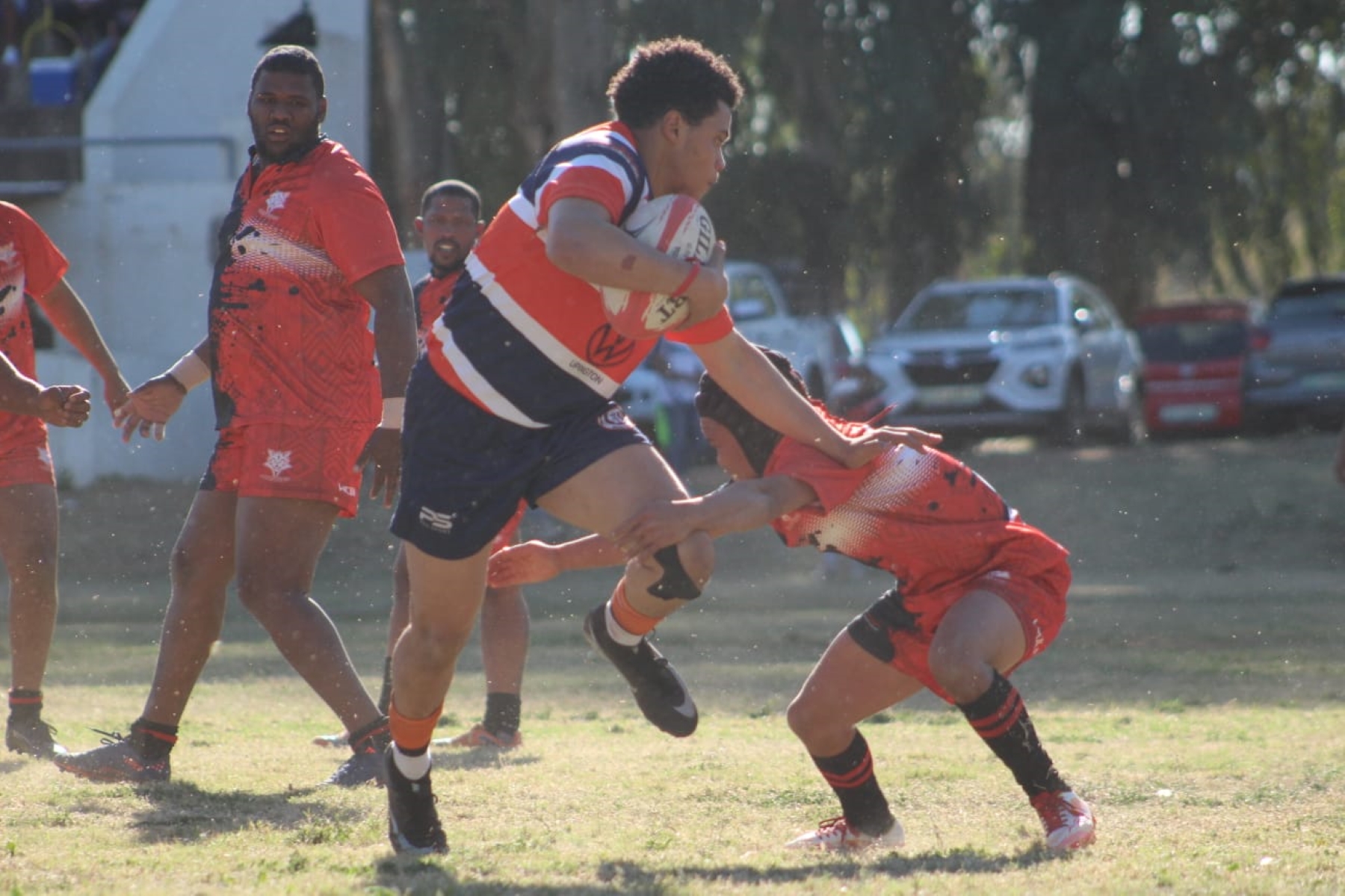 Defence Force Collegians en Sunwolves deur na halfeindronde