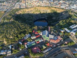 De Beers begins major stabilisation of Kimberley’s Big Hole