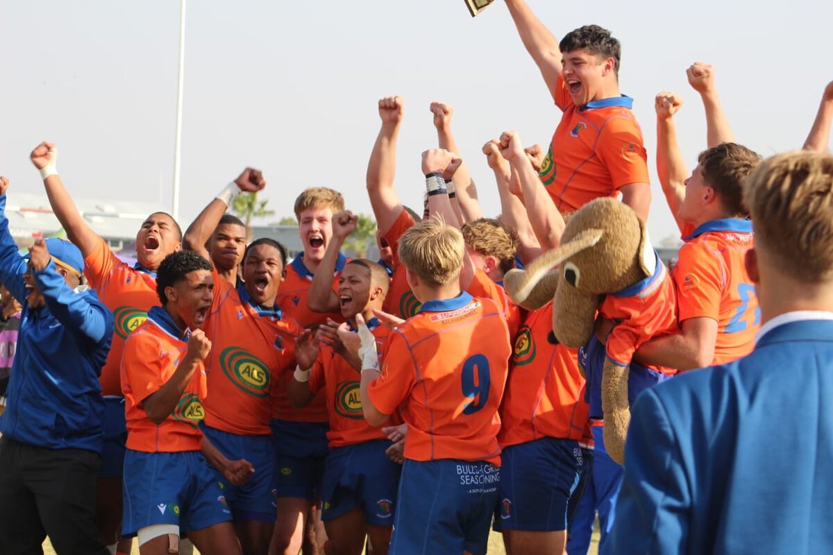 Die seëvierende Uppies Saterdag teen Velties op die Dries Potgieter-stadion in Upington.