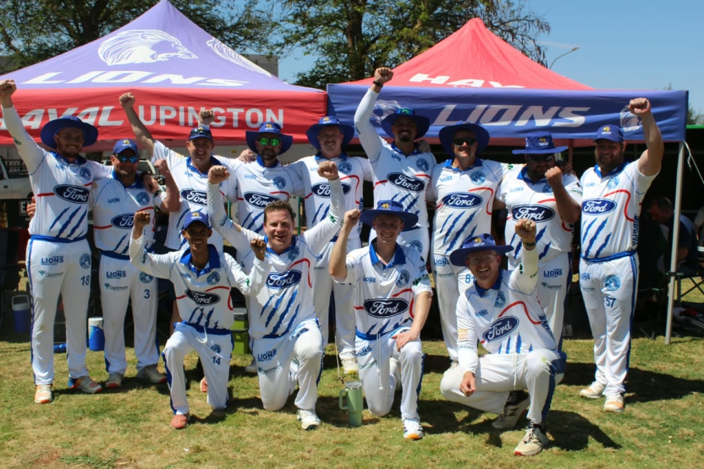 Upington Lions krieketklub het Saterdag die span van Carltonians met 255 lopies geklop in 'n ZFM-eendagwedstryd.