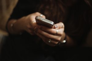Dobbelbedryf wen, gesinne verloor | Skokkende omvang van aanlyn dobbel onthul