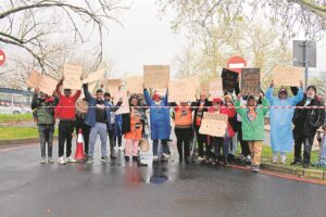 Opposisie stap uit raadsaal