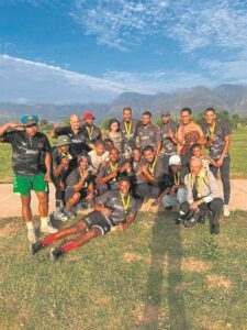 Army marsjeer weg met Mandelabeker-titel