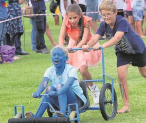 Al wat jy sien is ’n blou masjien!