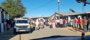 Ma glo deur seun in Newton vermoor