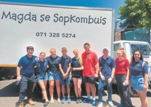 Hulle help gemeenskap by Magda se Sopkombuis