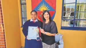 Skool wys sy top-leerder aan