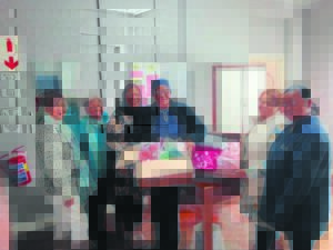 Busy Beez skenk ruim aan Luthando