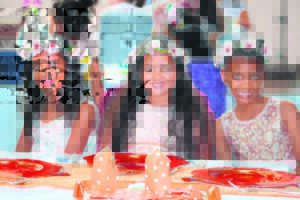 Dinner date for Larries debutantes