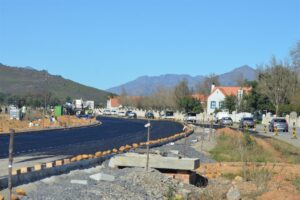 Werk aan R301 in die Paarl duur tot Oktober; veiligheid van dié pad in die kollig