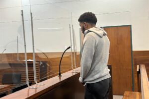 Man kry borg ná moord by Paarlse kroeg, staat glo steeds hy het sterk saak