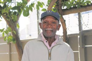 Oom Frans nog heel hups