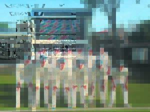 HJS oorkom Bishops in krieketstryd