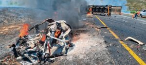 Gru-botsing op N1 naby Rawsonville