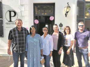 Sakekamerlede kuier by Professional Nails