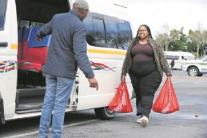 Shoprite stel groter drasak vir taxi-pendelaars bekend