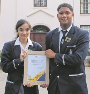 Skool skryf onafhanklik