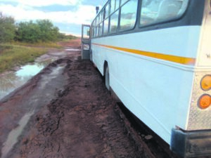 Leerders kry nie plek op skoolbus