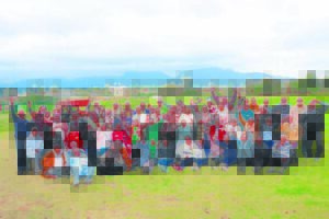 Uitgebreide familie trek saam