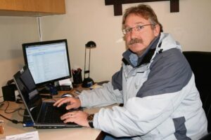 Attie Barnard laat ’n leemte