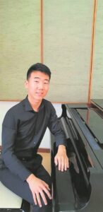 Young pianist wows judges