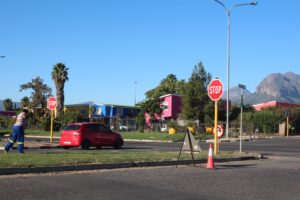 Inwoners kla oor kruising wat net ‘Stop’-borde kry