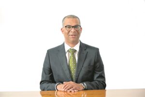 DM-beursie kry fris inspuiting