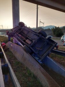 Een dood, twee ernstig beseer op N1, Paarl