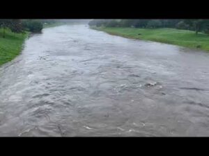 KYK | Bergrivier styg skerp weens aanhoudende swaar reën