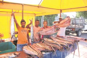 Dis Paastyd; die snoek loop!