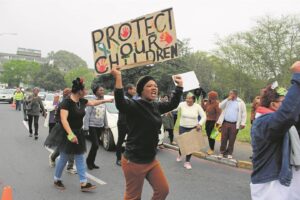 Onmin oor 2 nie in hof verskyn