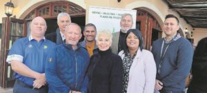 Drakenstein-sakekamer hang uit by De Leeuwenhof