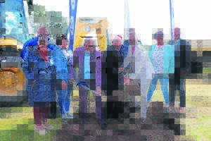 R23m Simondium housing tender questioned