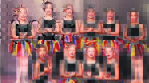 Hulle doen praatwerk op hul tone