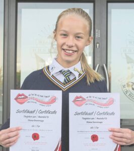 Elana nie op haar bek geval