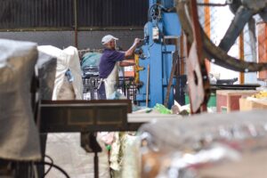 ‘Duurder krag sal ook plaaslike ekonomie knak; owerhede moet besighede tegemoet kom’