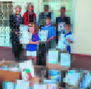 Bederfpakkies vir hospitaalpersoneel gee hoop