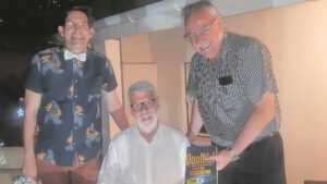 Misdaadskrywer kuier in Wellington