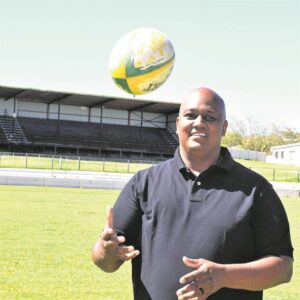 Tuisveld voordeel vir taai Kavaliers