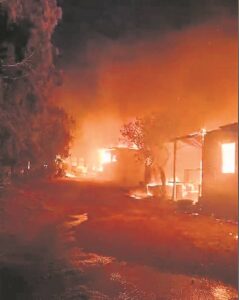 Brand woed voort in die berge buite Wolseley