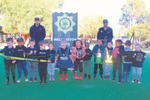 Grade RRs learn about people who help other people