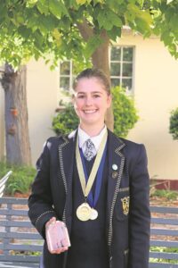 Plaaslike perderuiter vereer